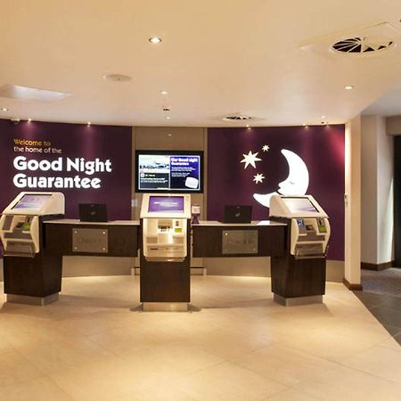 Premier Inn London Croydon Town Centre Екстериор снимка