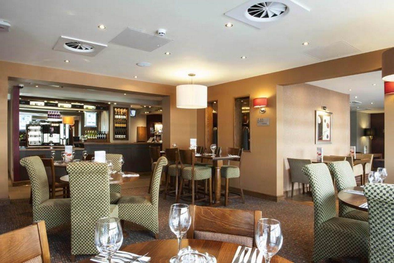 Premier Inn London Croydon Town Centre Екстериор снимка