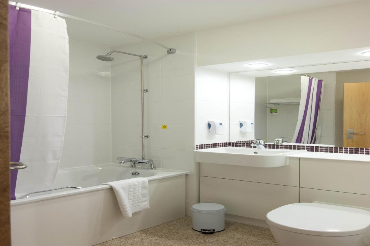 Premier Inn London Croydon Town Centre Стая снимка